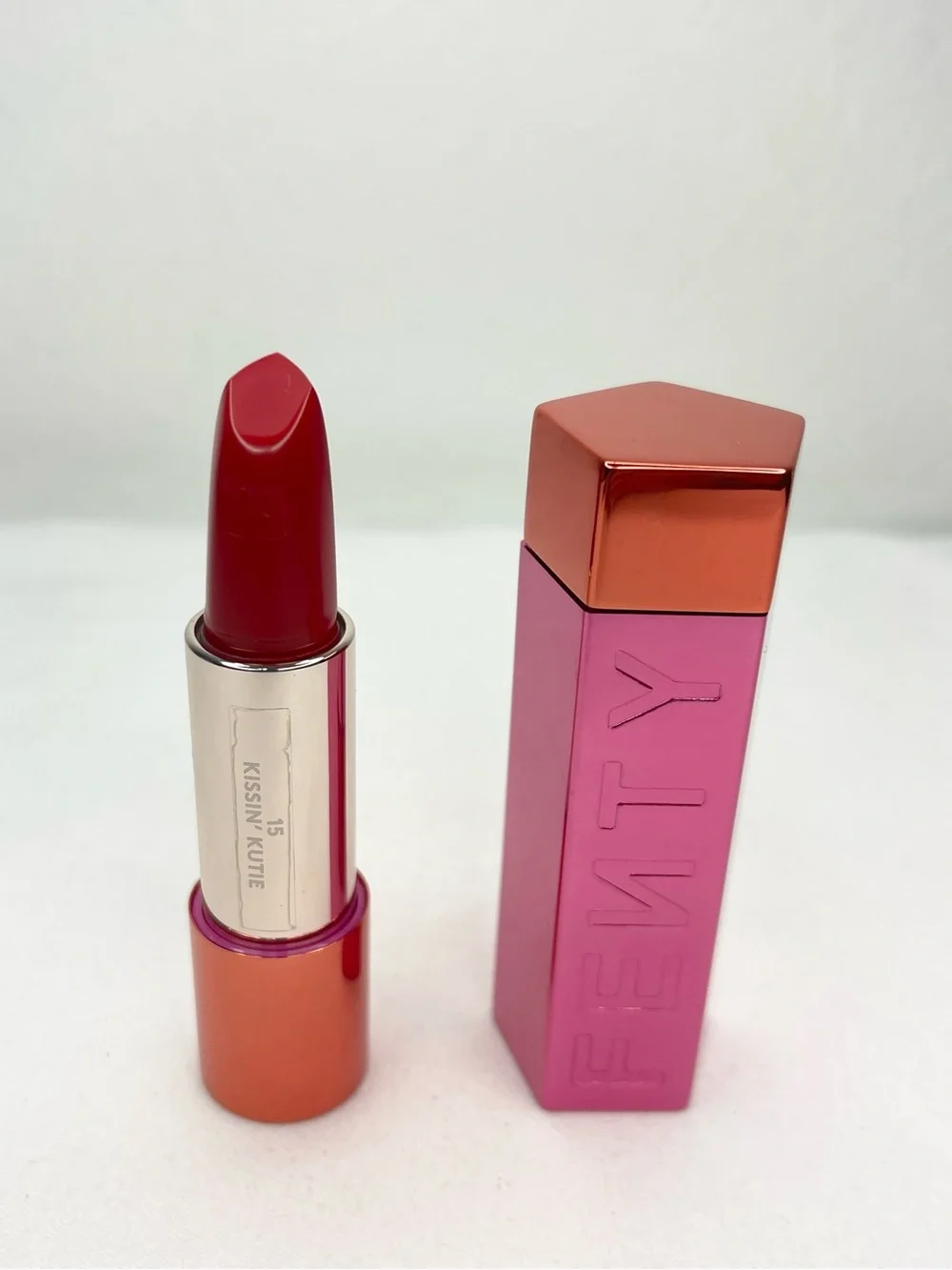 Fenty Beauty Icon Semi Matte Refillable Lipstick 15 KISSIN’ KUTIE